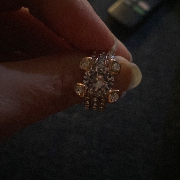 Gorgeous Rose Gold and Sterling CZ ring - Size 7.5 - Picture 7 of 8